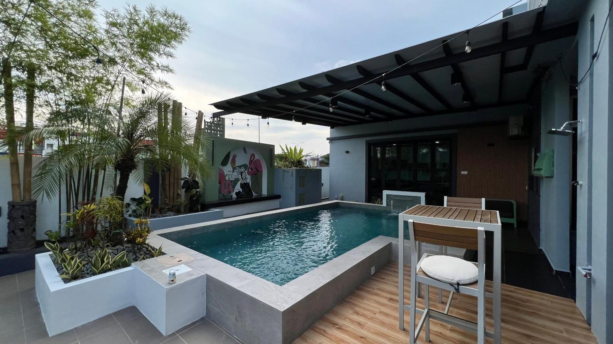 Вилла The Hiijo Haus Private Pool & Garden Джохор-Бару Экстерьер фото